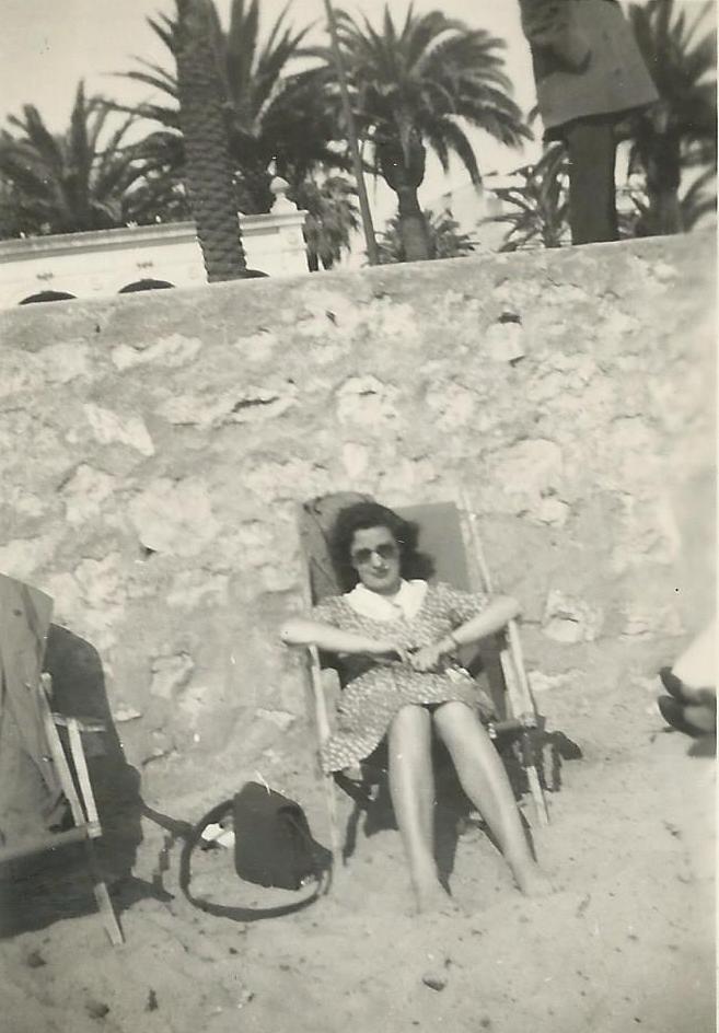Lilian Harvey on the beach at Cannes, France